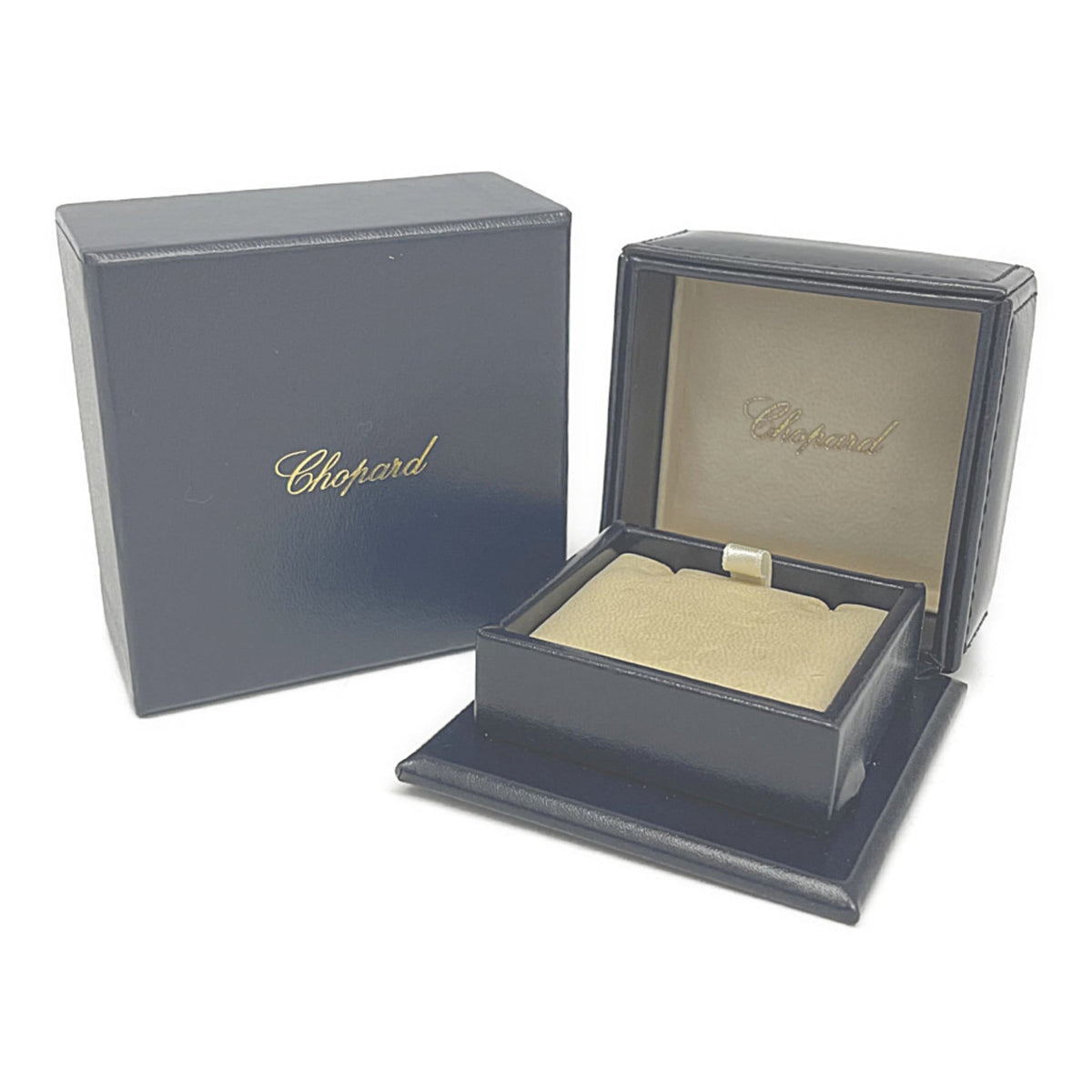 PRE-OWNED Chopard Happy Diamonds · 18K White Gold
