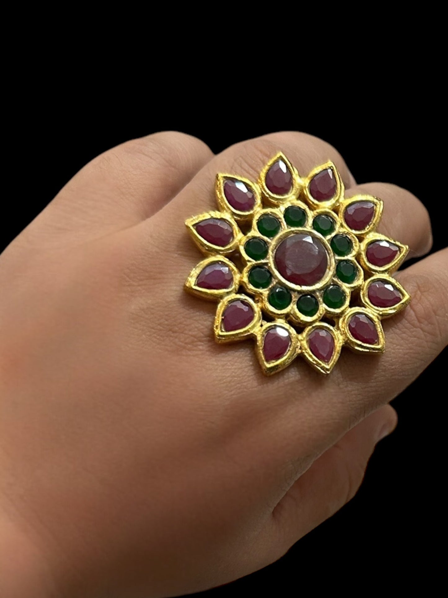 DJR33 Kundan ring red green ( READY TO SHIP)