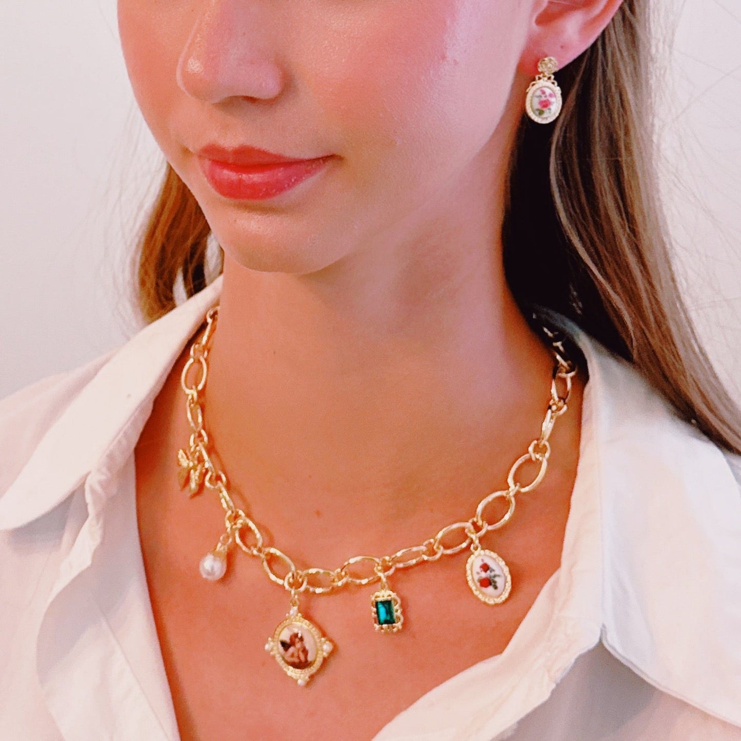 Angel & Rose Charm Necklace – Bold Gold Chain with Whimsical Vintage-Inspired Accents