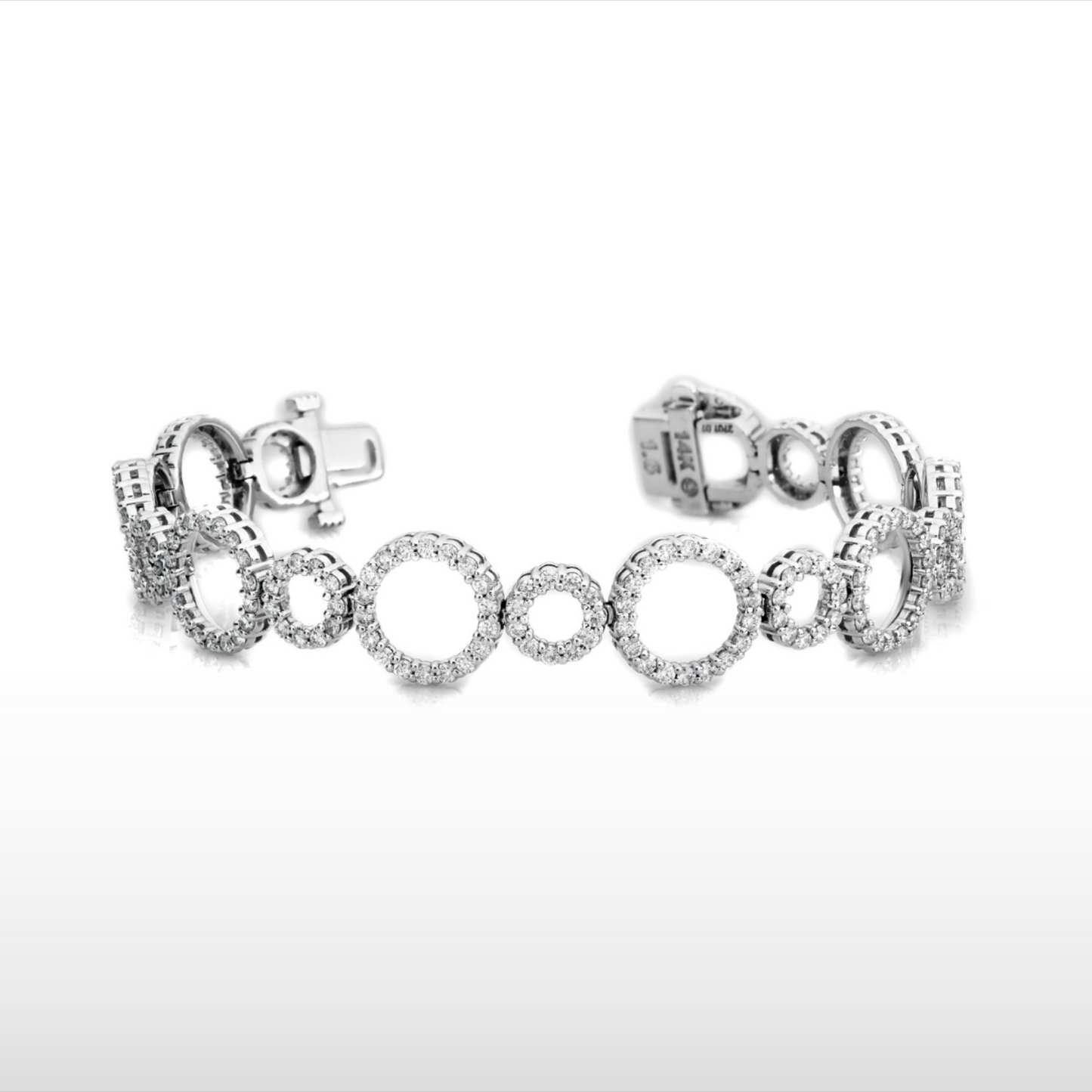 Natural Diamond Fancy Bracelet in 14K White Gold – 4.00ctw