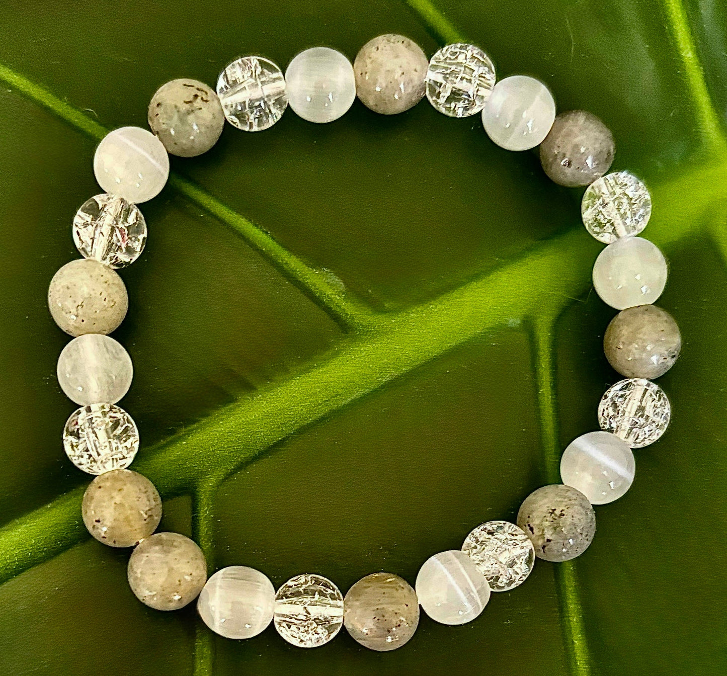 Reiki-Infused Lightworkers Healing Bracelet ā Labradorite, Crackle Quartz & Selenite