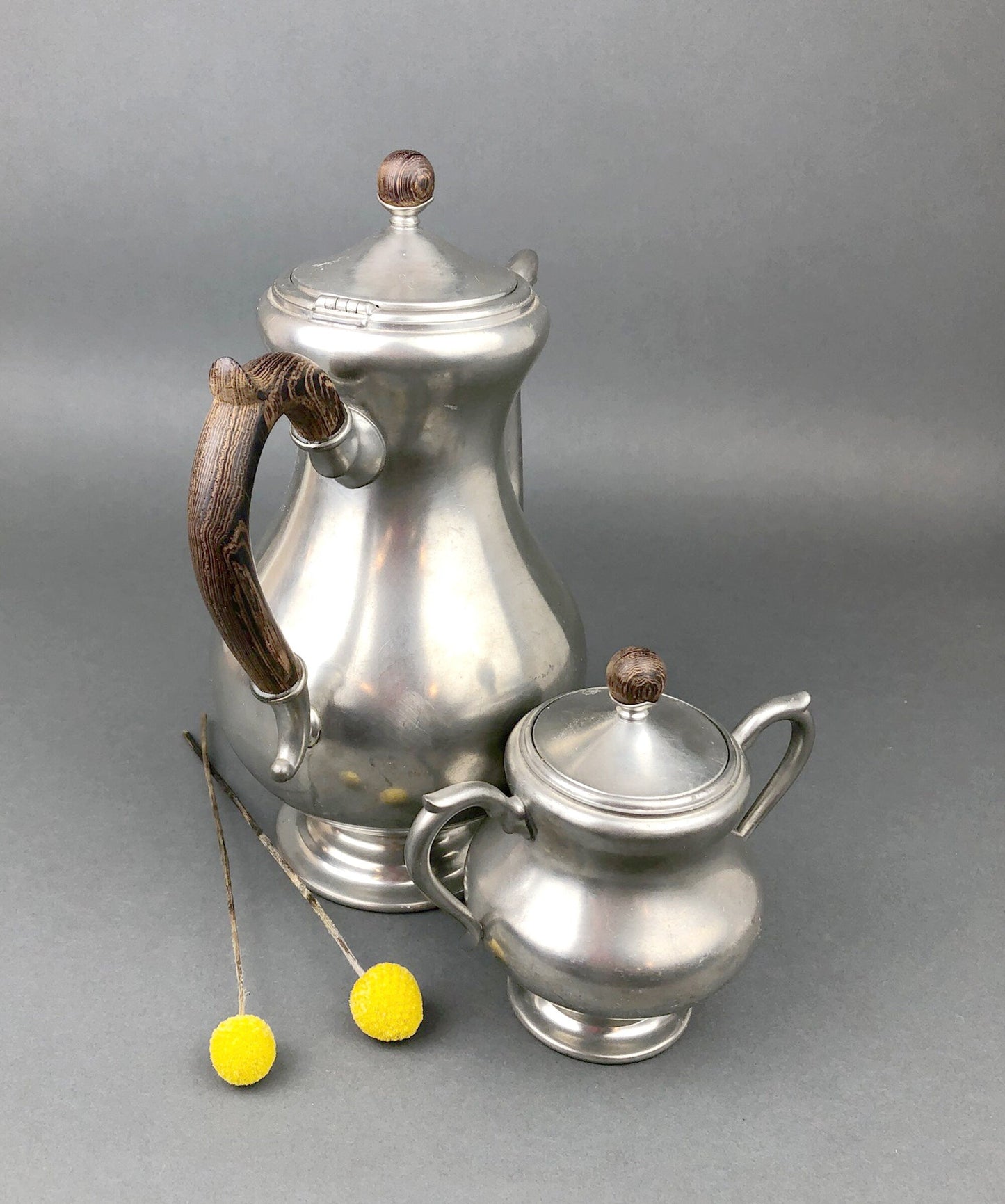 Vintage Pewter Tea Pot / Coffee Pot and Sugar Bowl with Lid, Wooden Handle and Knob. Royal Holland Pewter. KMD, Tiel. Photo / Video Props.