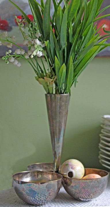 Silver Plated Bowls with Vase in Center. Cluster of Three Serving Bowls with Vase in the Center by Mesa, Italy