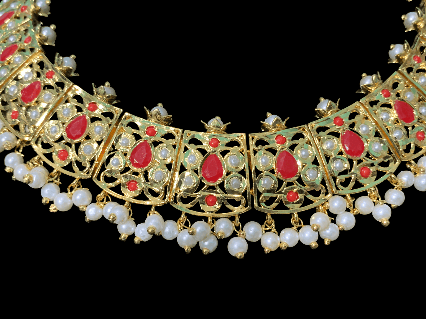 NS339 necklace set in coral with shell pearls ( READY TO SHIP)