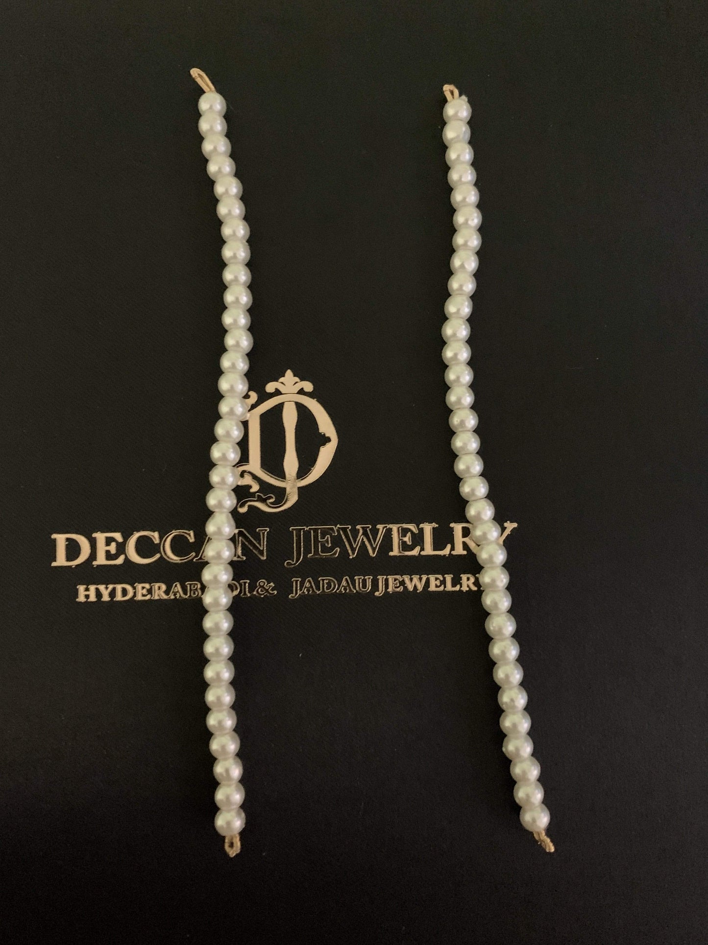 DJES7 Single line pearl ear supports (READY TO SHIP )