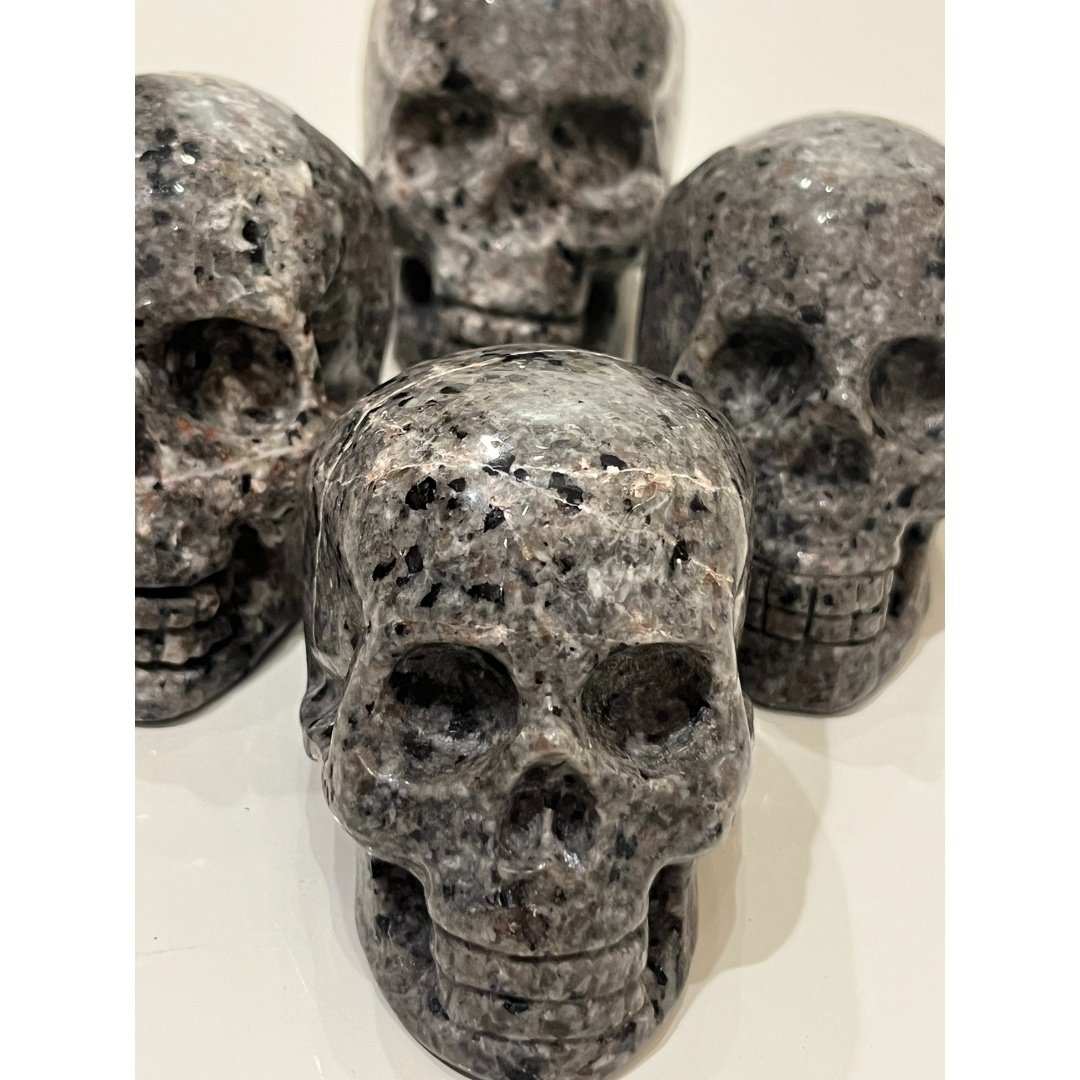 Yooperlite UV Skull 3"