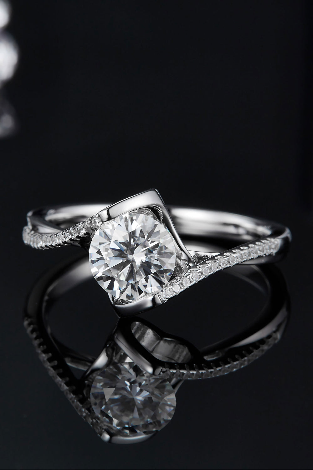 1 Carat Brilliant Round Cut Sparkala™ Platinum Over Pure Sterling Silver Twisted Ring