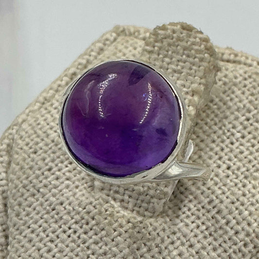 Sterling Silver Orb Amethyst Ring – Size 6 – Calm, Intuition & Spiritual Protection