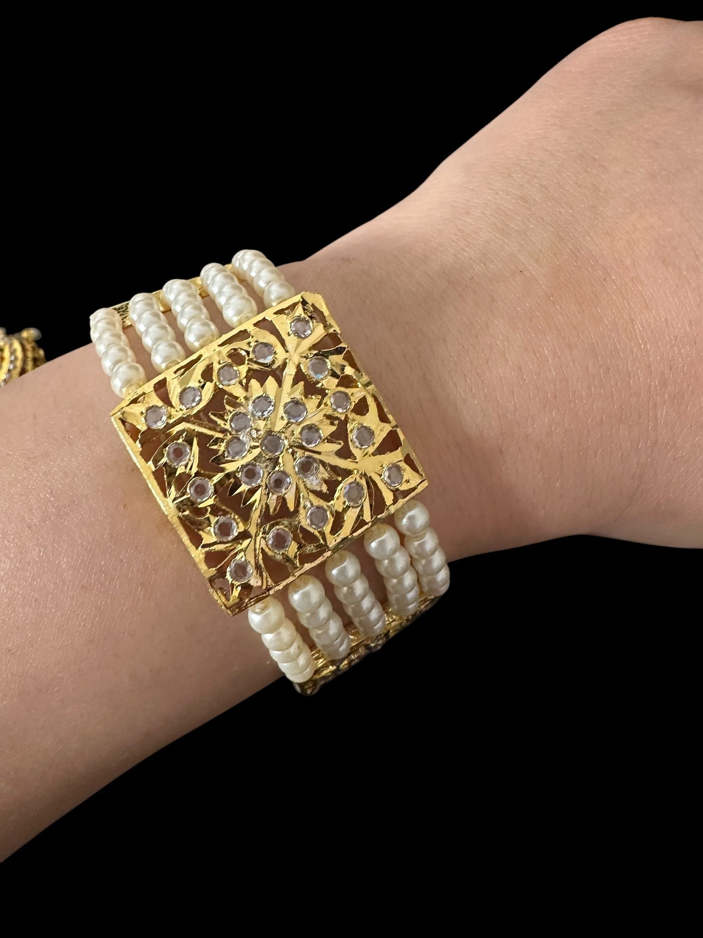 Maureen bracelet  ( READY TO SHIP )