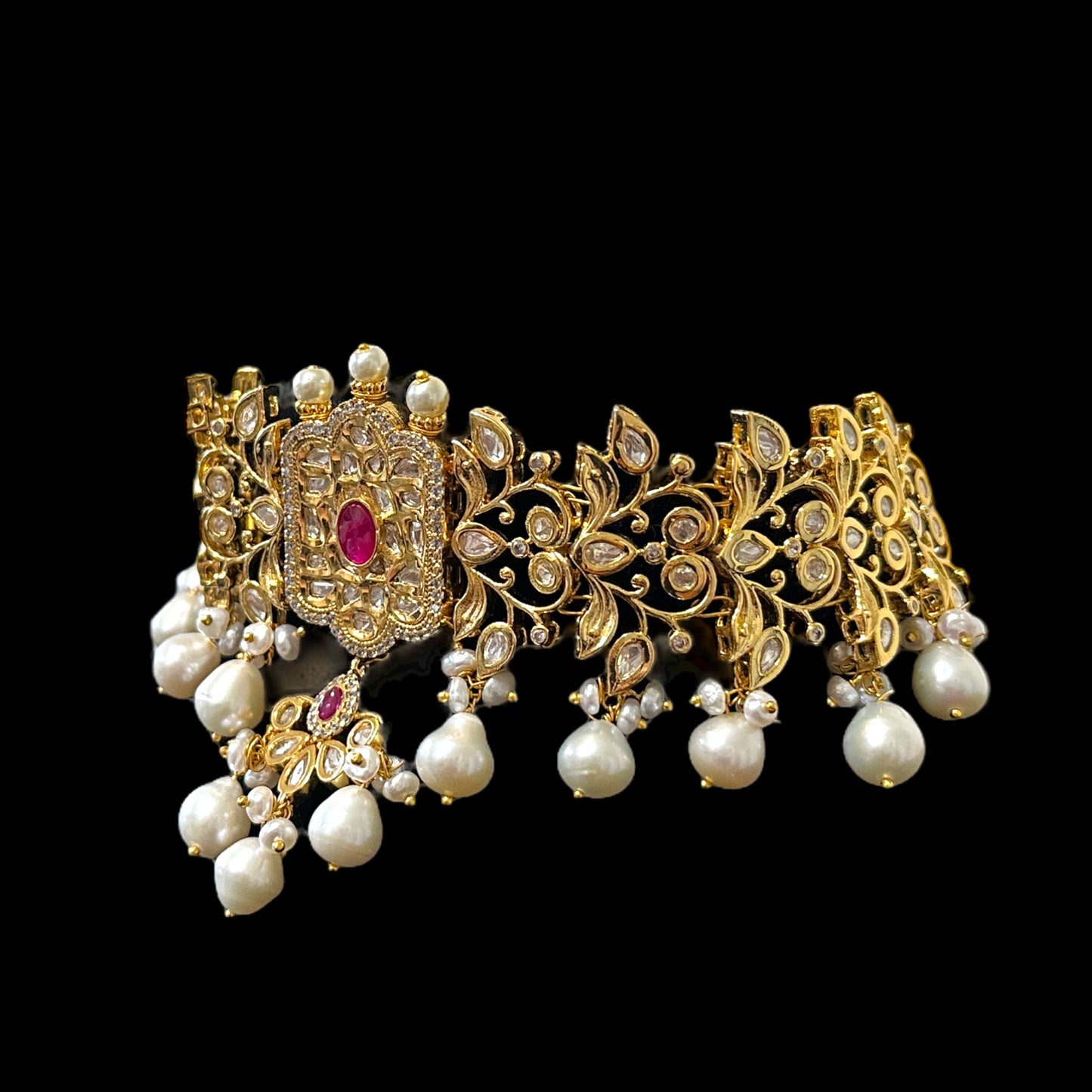 C318 sidra choker set with tika in fresh water pearls (SHIPS IN 1 WEEK  )