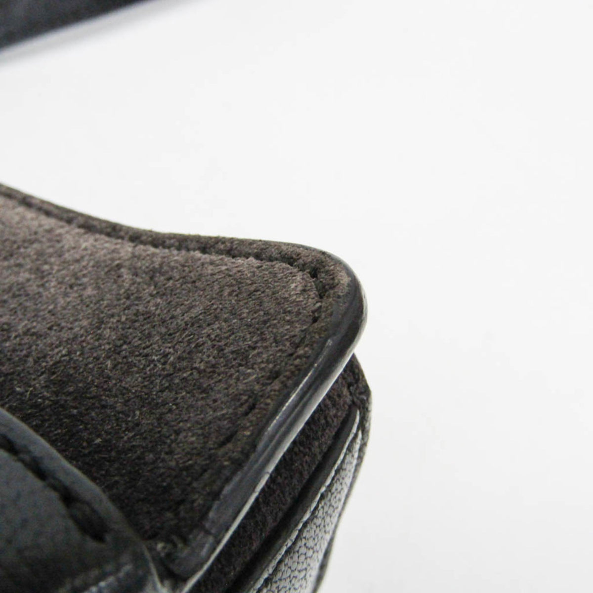 PRE-OWNED Givenchy GV3 Small · Goatskin & Suede