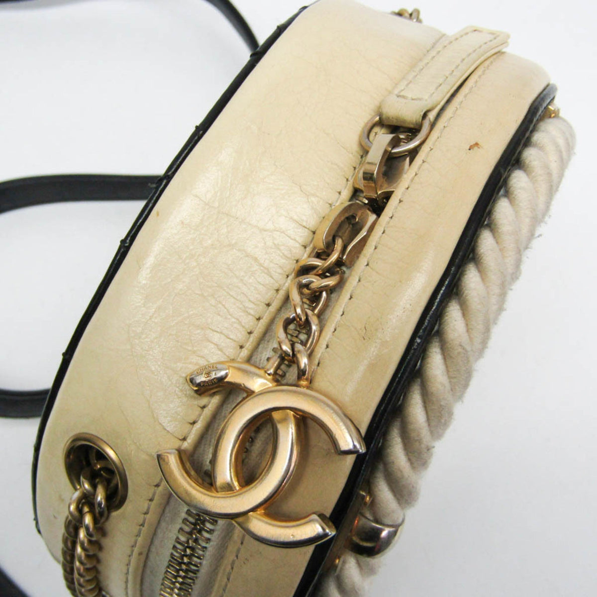 PRE-OWNED Chanel Coco Mark · Round Chain · Leather