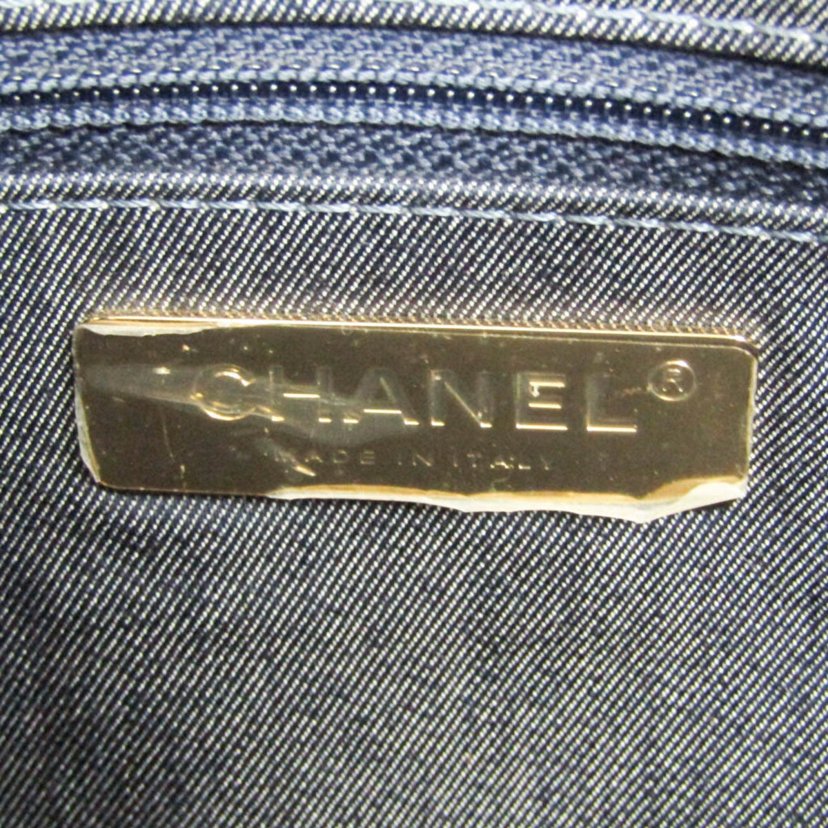 PRE-OWNED Chanel Matelassé · Chain Handle Two-Way
