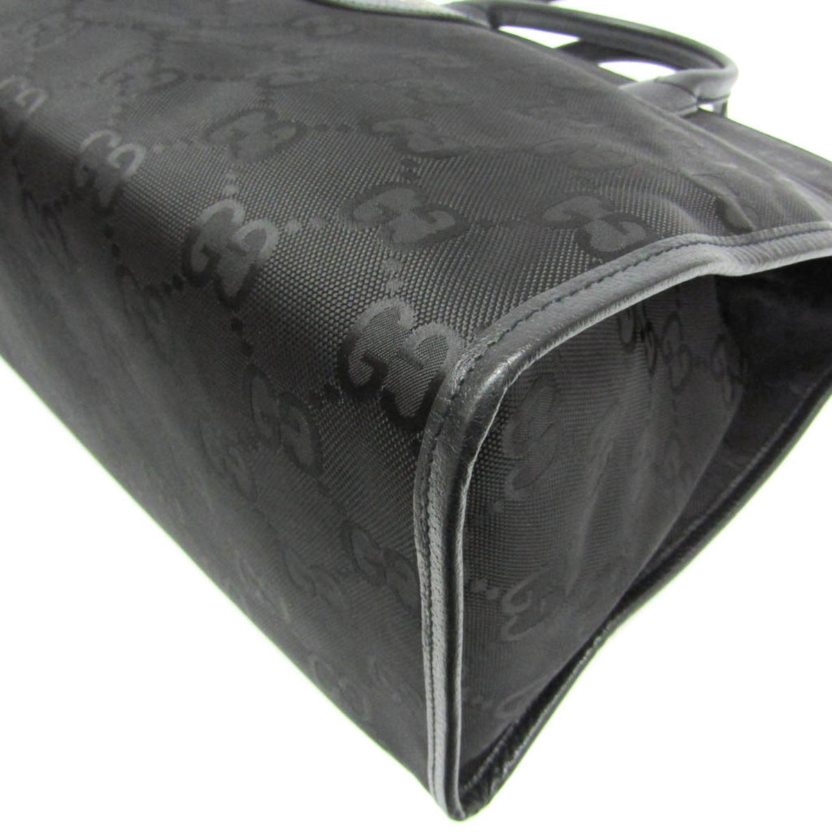 PRE-OWNED Gucci Off The Grid · Nylon Canvas