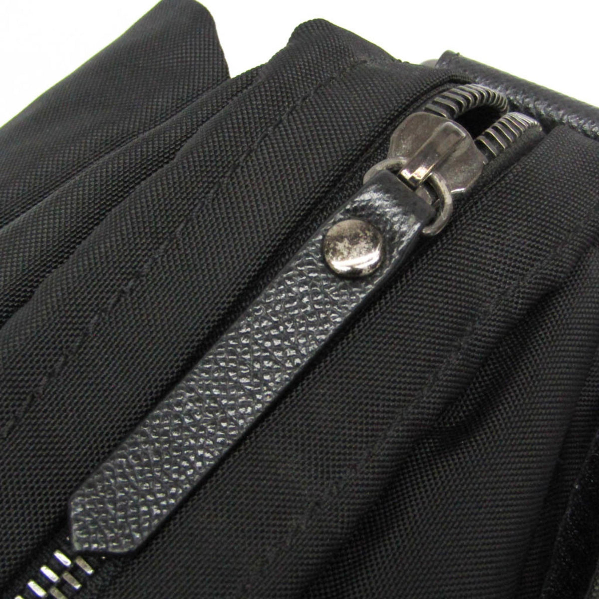 PRE-OWNED Burberry · Nylon Messenger Bag