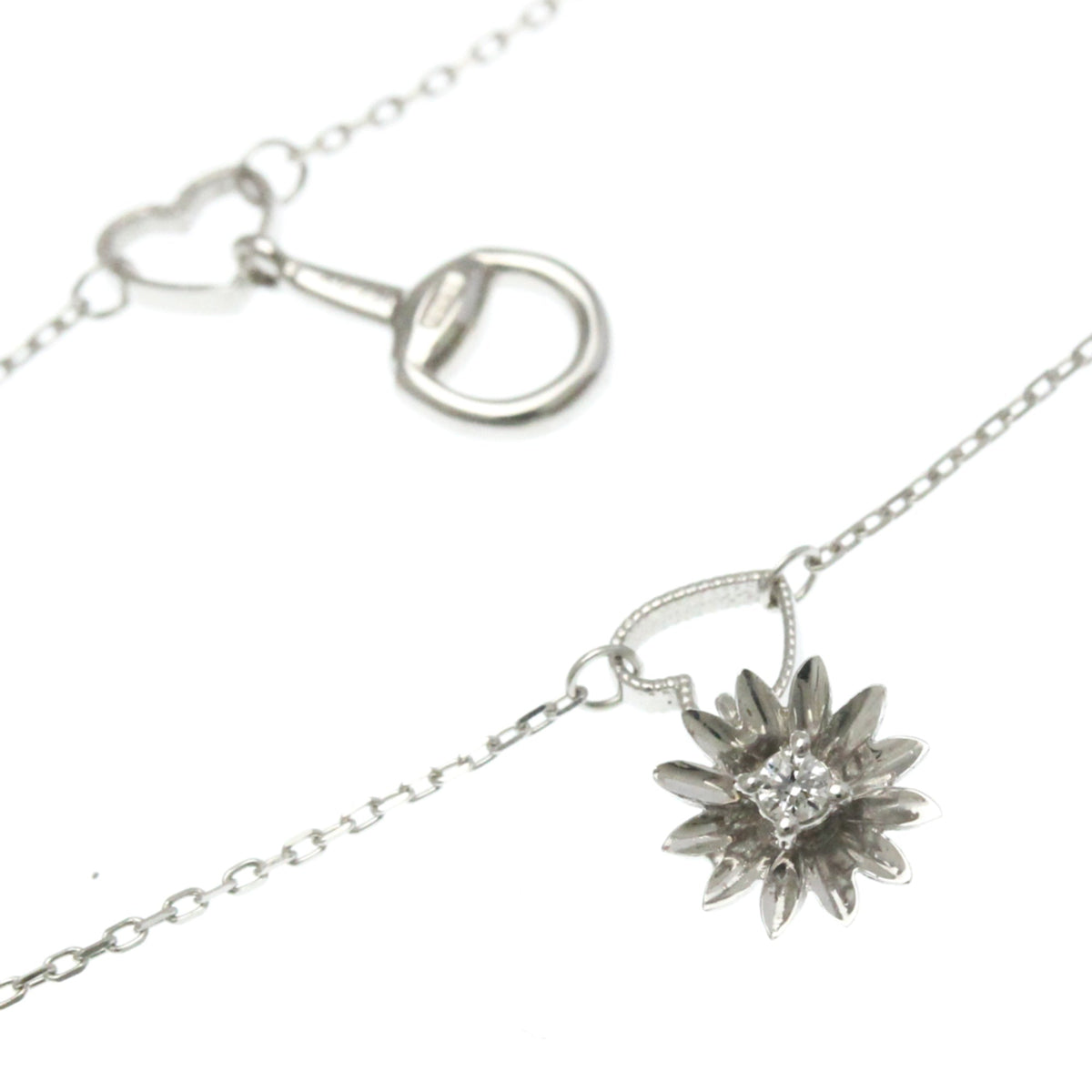 PRE-OWNED Gucci Flora · Diamond · 18K White Gold