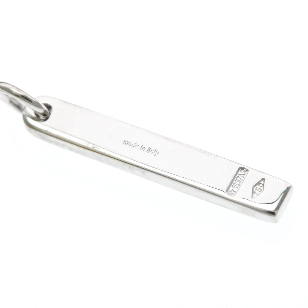 PRE-OWNED Gucci Lariat · 18K White Gold