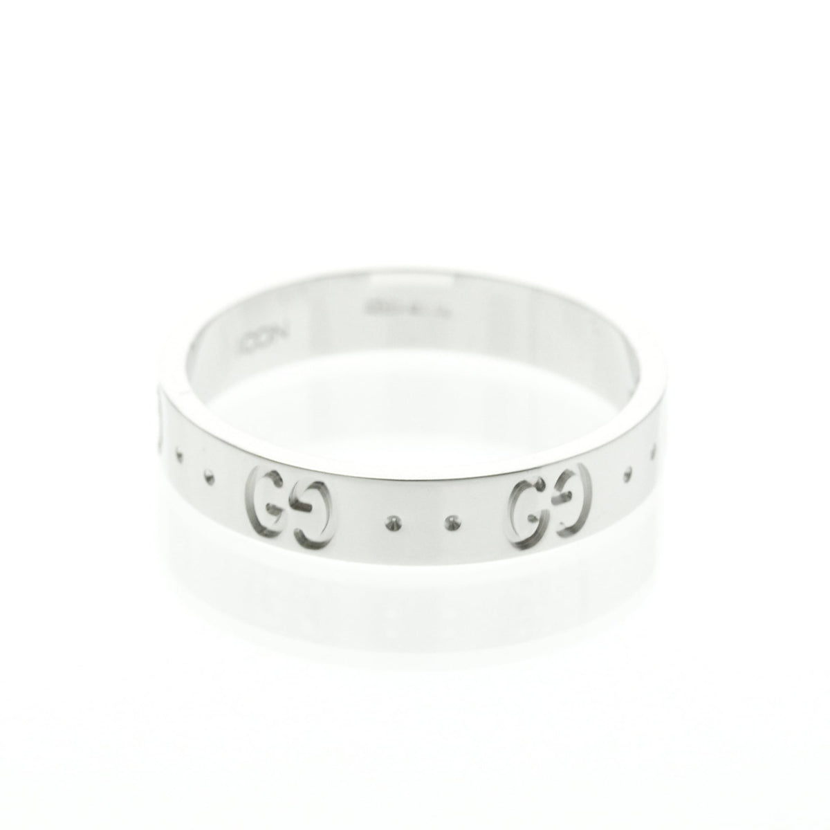 PRE-OWNED Gucci Icon · 18K White Gold Size 8.75