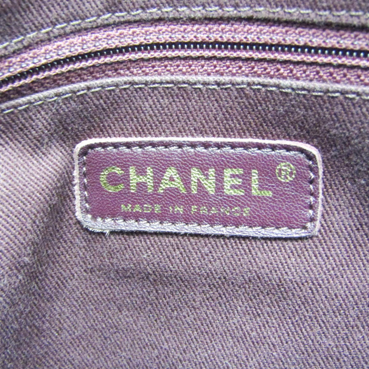 PRE-OWNED Chanel Matelasse Chain · Grained Calfskin