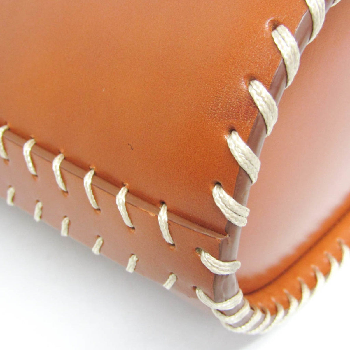 PRE-OWNED Chloé Loela · Small Bucket