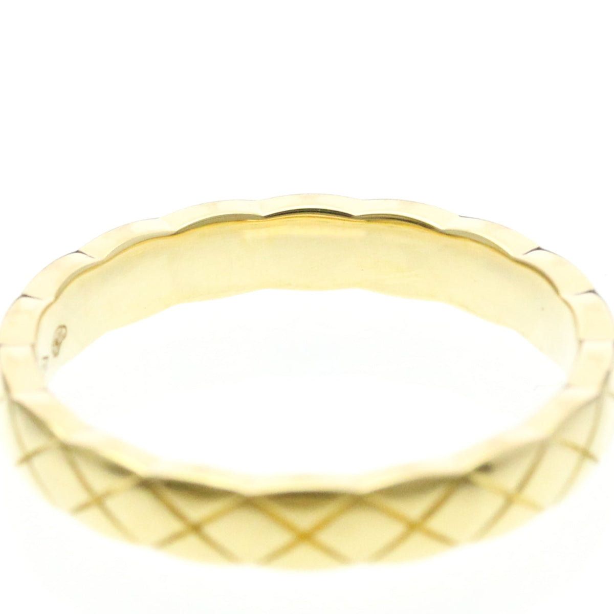 PRE-OWNED Chanel Coco Crush Mini · 18K Yellow Gold Size 6.25
