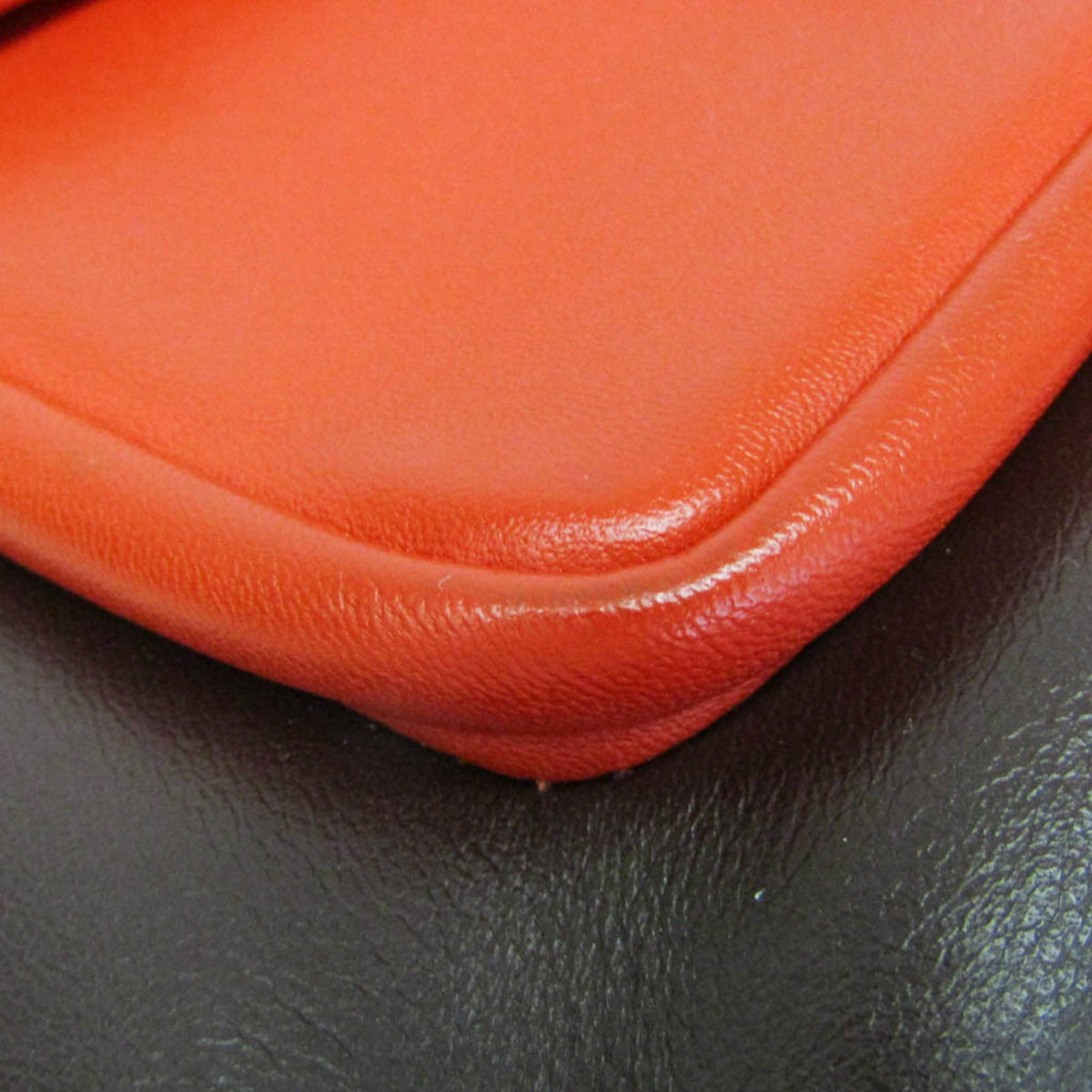 PRE-OWNED Fendi · Leather Shoulder Bag · Gold Hardware