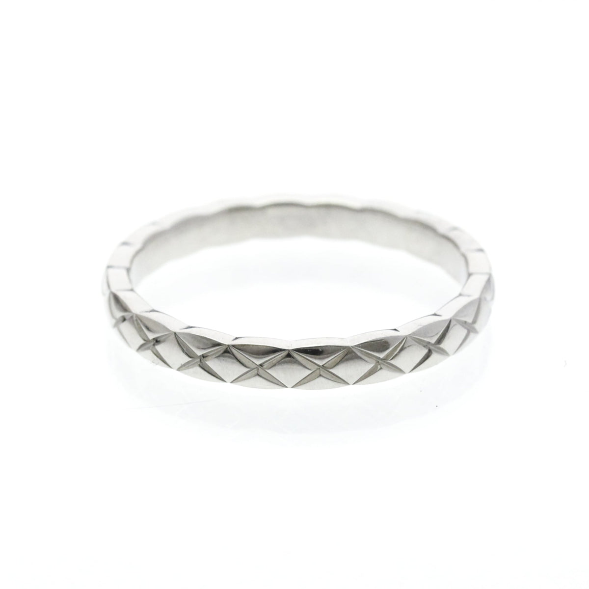 PRE-OWNED Chanel Coco Crush · Platinum Size 8.75