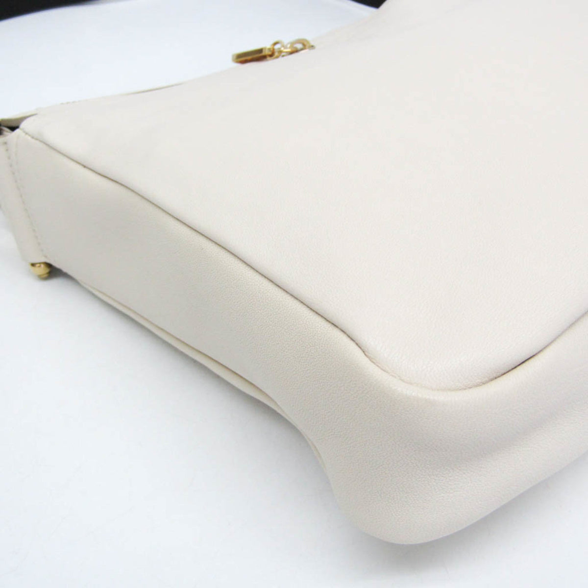 PRE-OWNED Chloé Vanessa · Leather Shoulder Bag