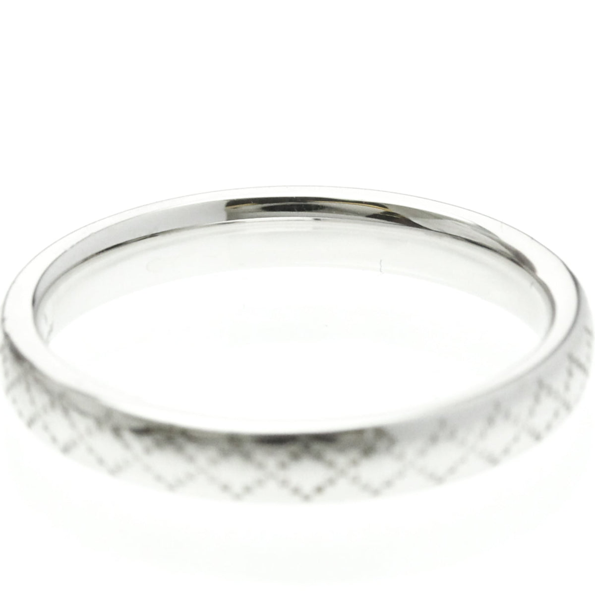 PRE-OWNED Gucci Diamantissima · 18K White Gold Size 9.5