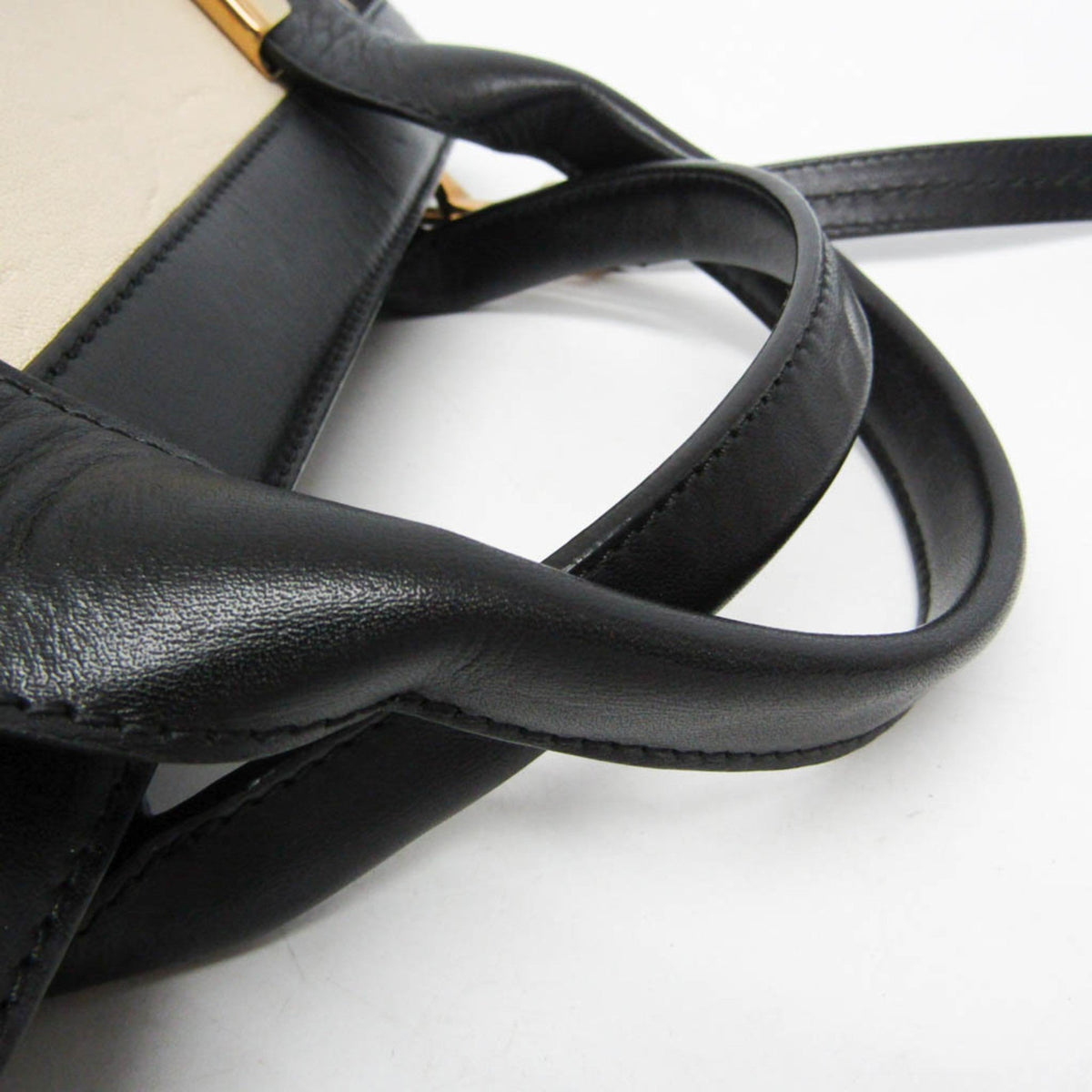 PRE-OWNED Chloé Alice · Leather