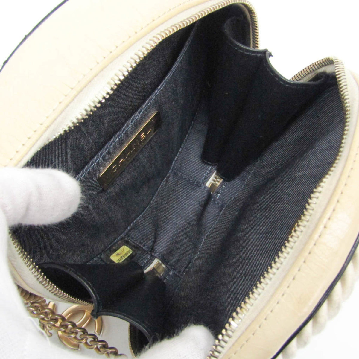 PRE-OWNED Chanel Coco Mark · Round Chain · Leather