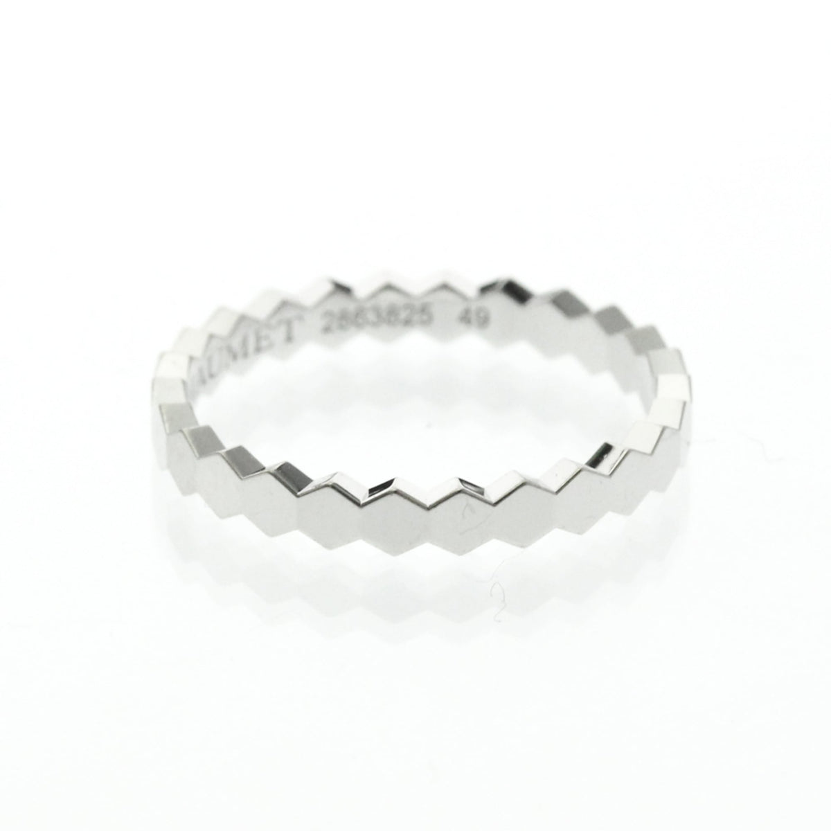 PRE-OWNED Chaumet Be My Love · 18K White Gold Size 9