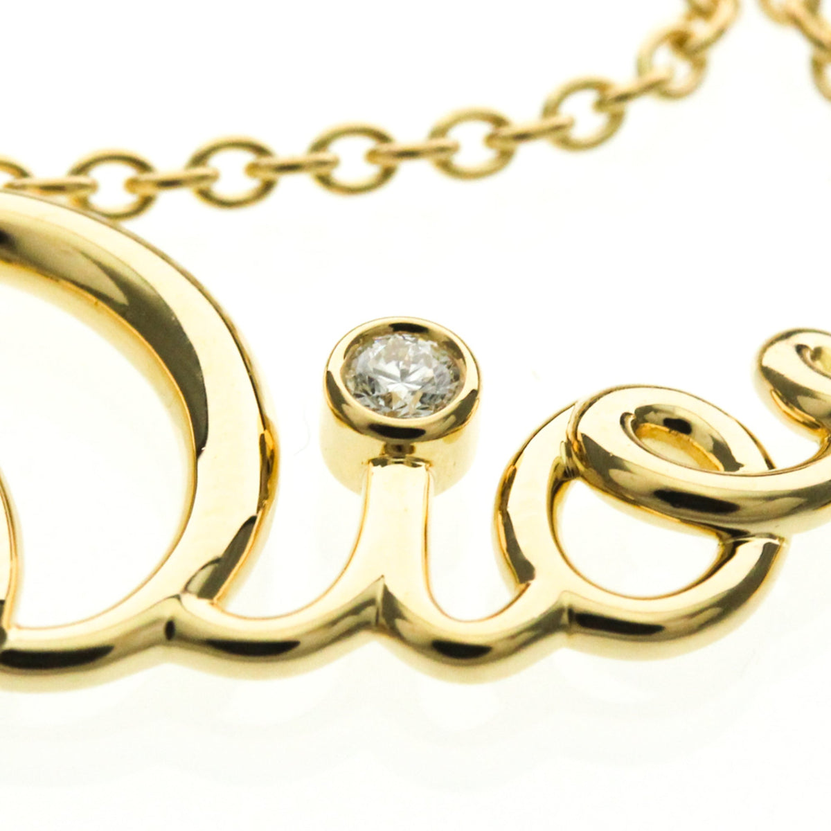 PRE-OWNED Christian Dior Dioramour · 18K Yellow Gold