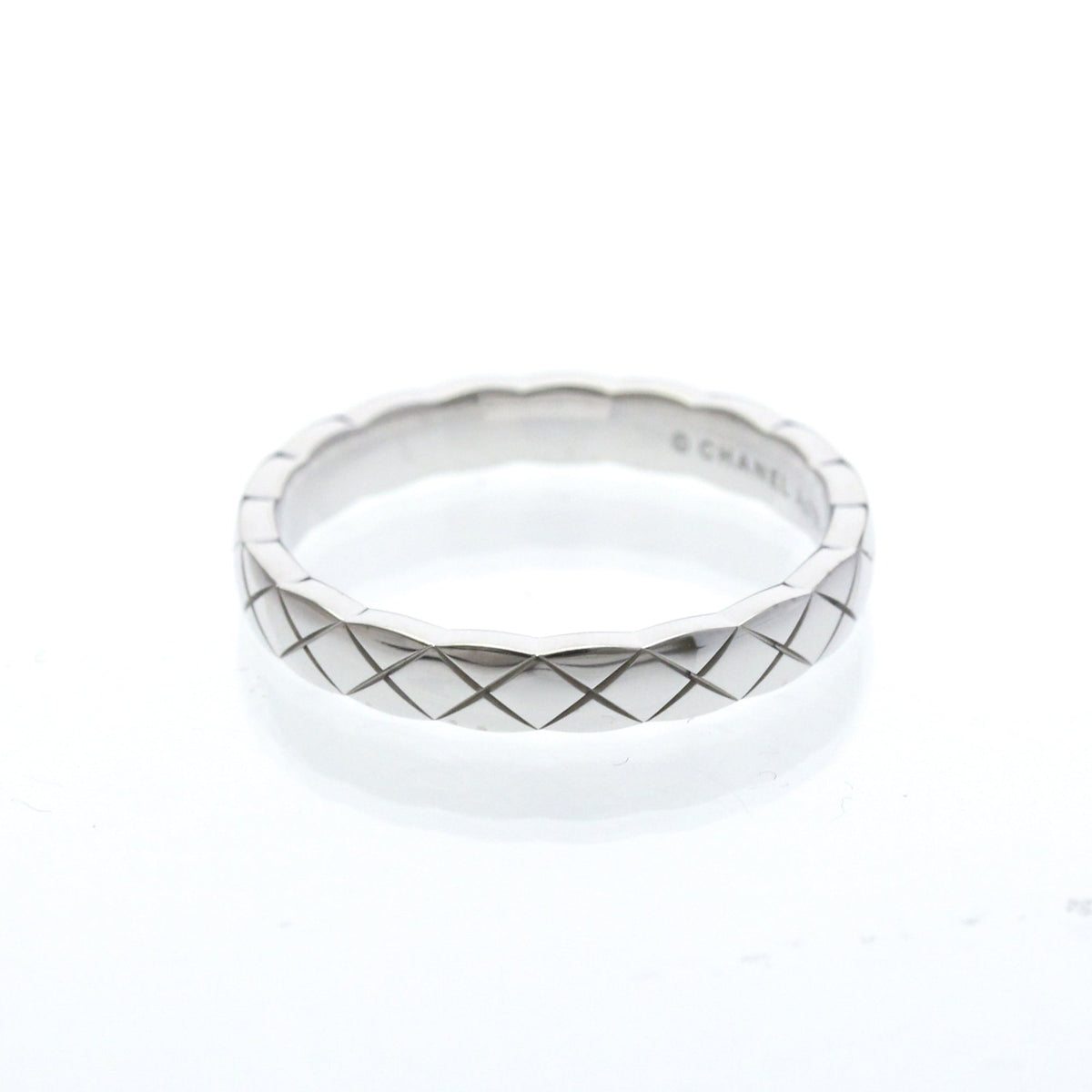 PRE-OWNED Chanel Coco Crush · 18K White Gold Size 7.5