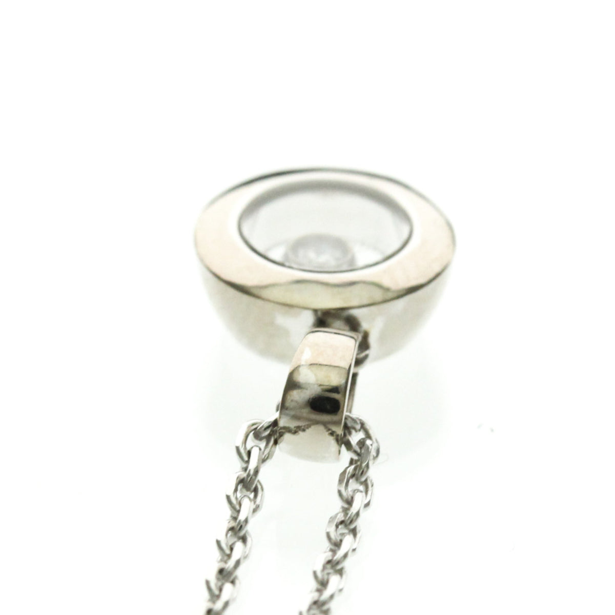 PRE-OWNED Chopard Happy Diamonds · 18K White Gold