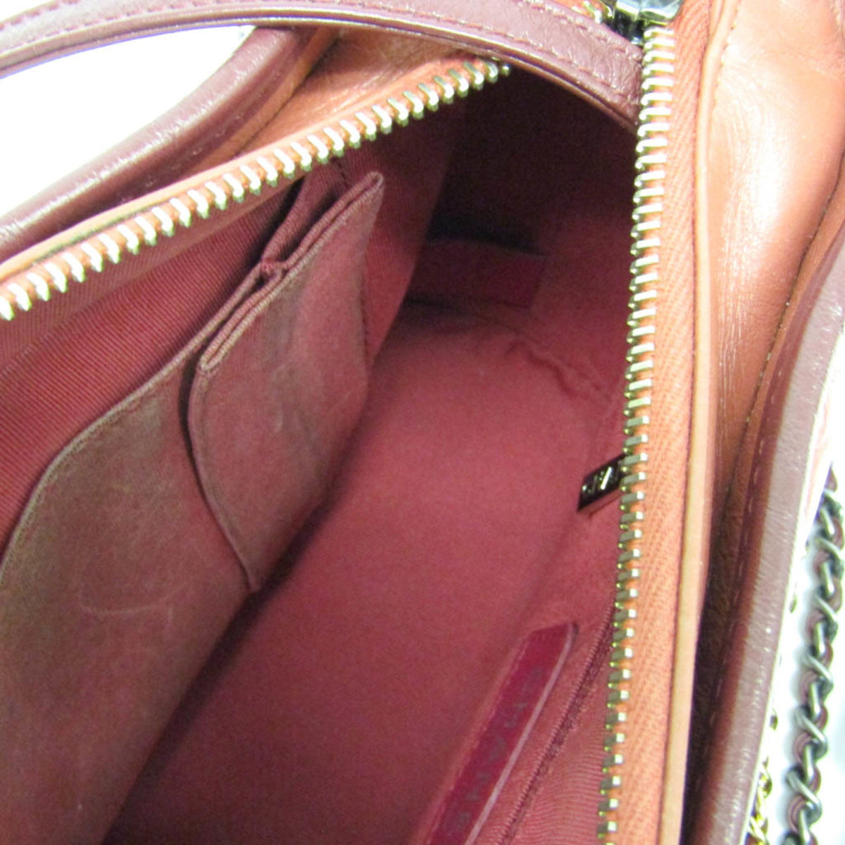 PRE-OWNED Chanel Gabriel · Leather Shoulder Bag