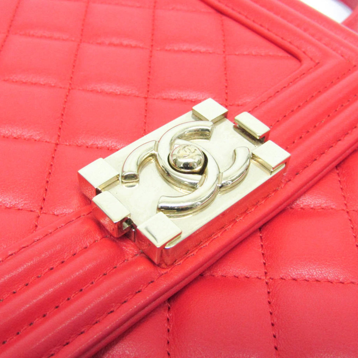PRE-OWNED Chanel Boy · Lamb Leather