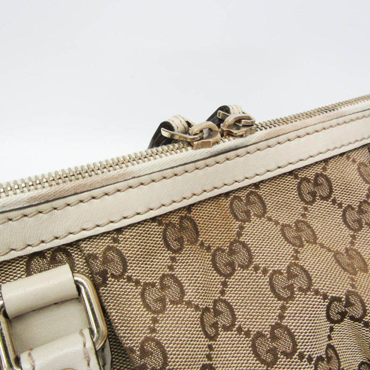 PRE-OWNED Gucci Sukey · GG Canvas
