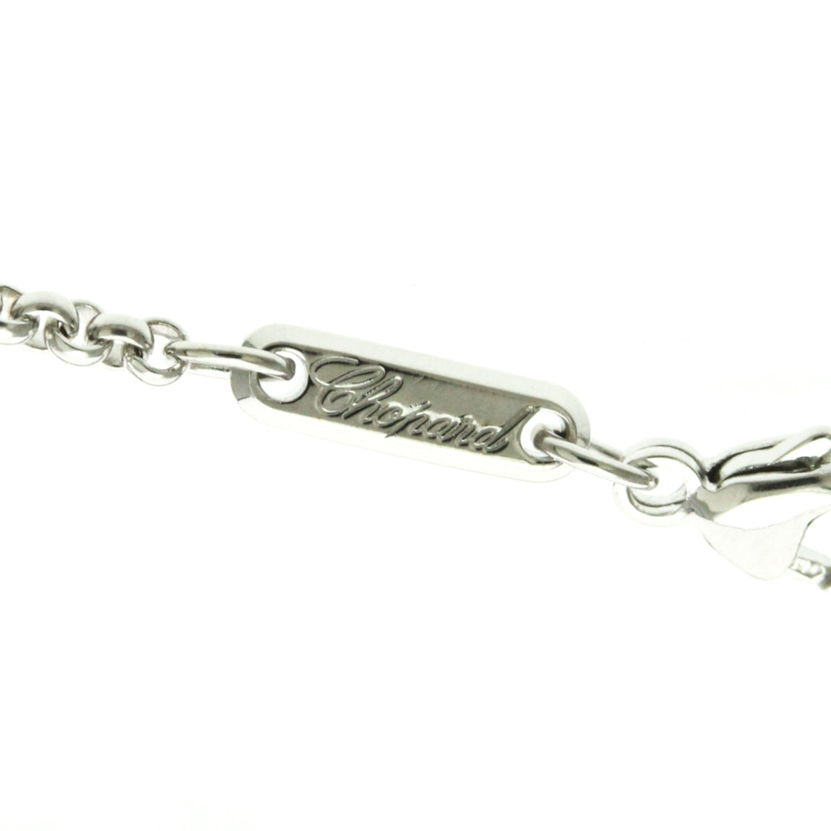 PRE-OWNED Chopard Happy Diamond · 18K White Gold · Diamond