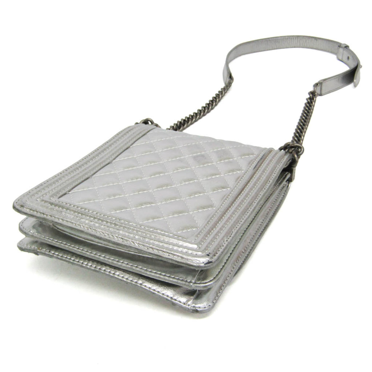 PRE-OWNED Chanel Boy · Metallic Calfskin