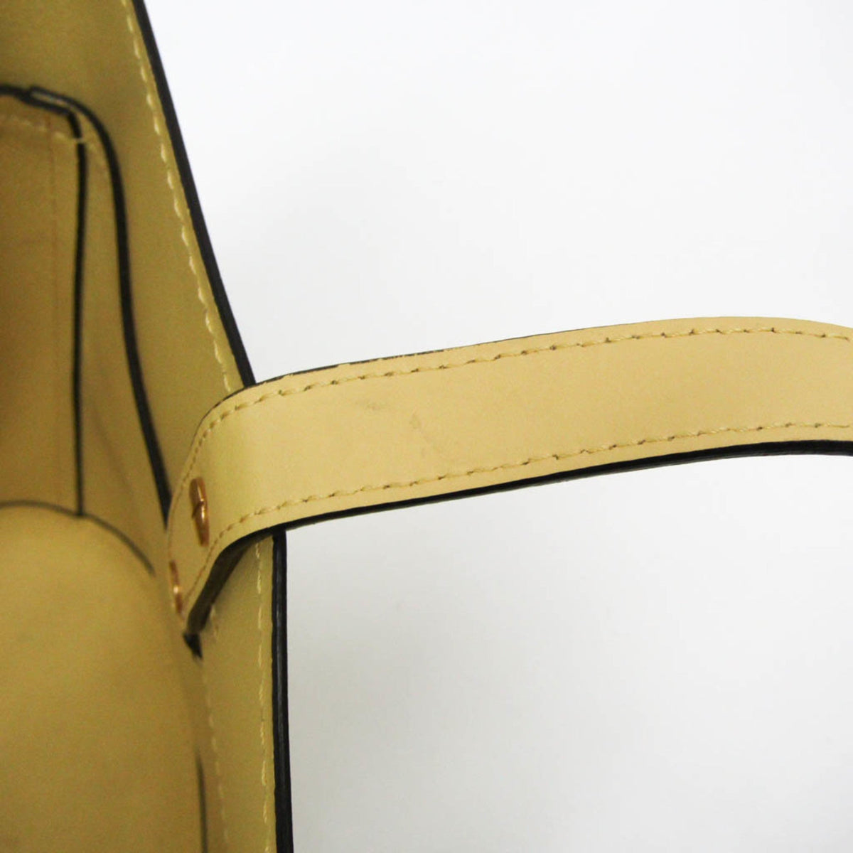 PRE-OWNED Chloé Mylo · Leather Tote