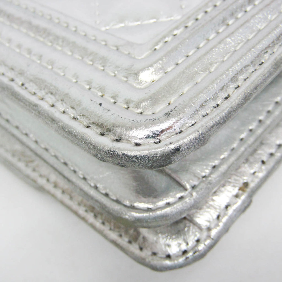 PRE-OWNED Chanel Boy · Metallic Calfskin