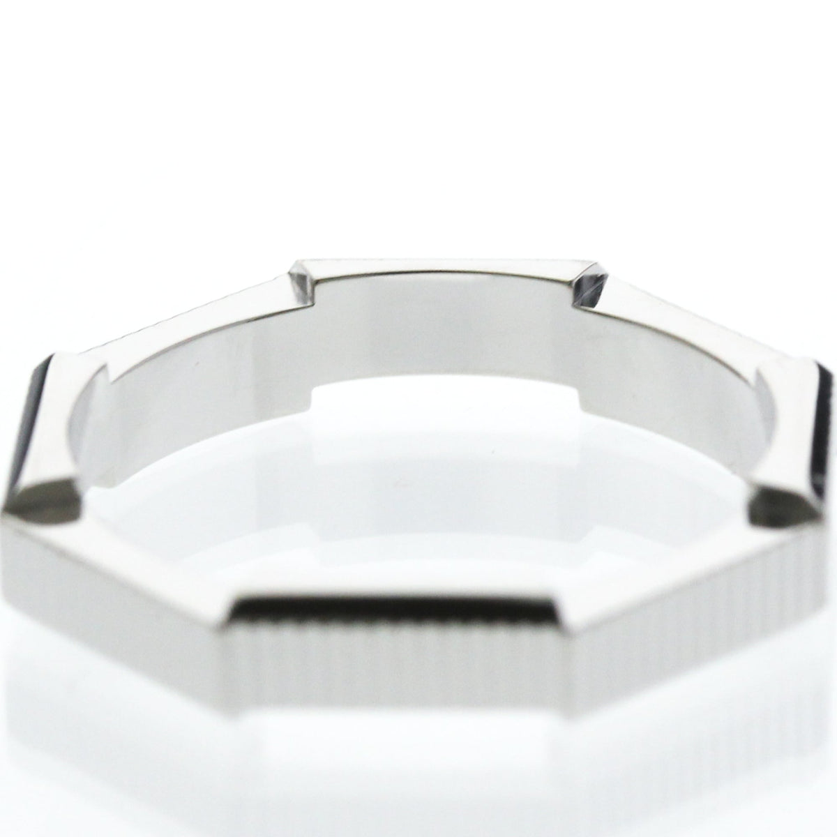 PRE-OWNED Gucci Link to Love · 18K White Gold Size 8.25