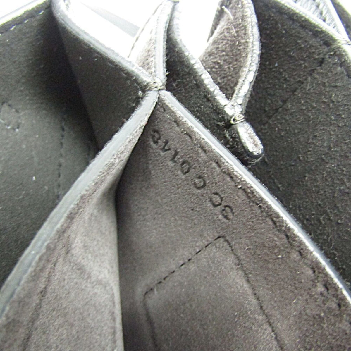 PRE-OWNED Givenchy GV3 Small · Goatskin & Suede