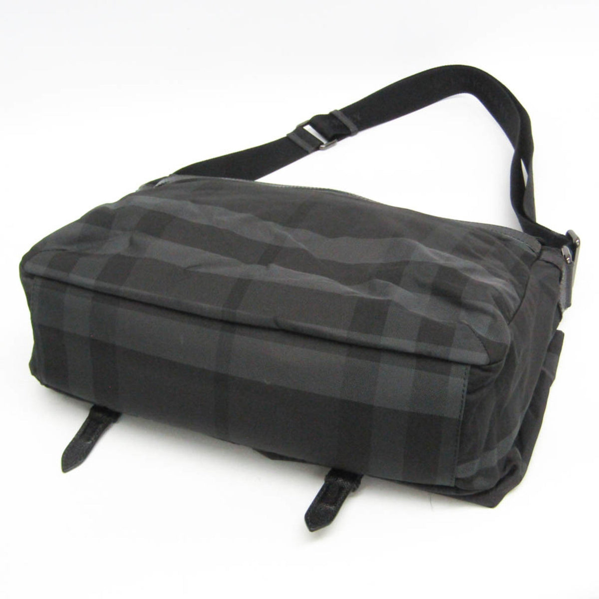 PRE-OWNED Burberry · Nylon Messenger Bag