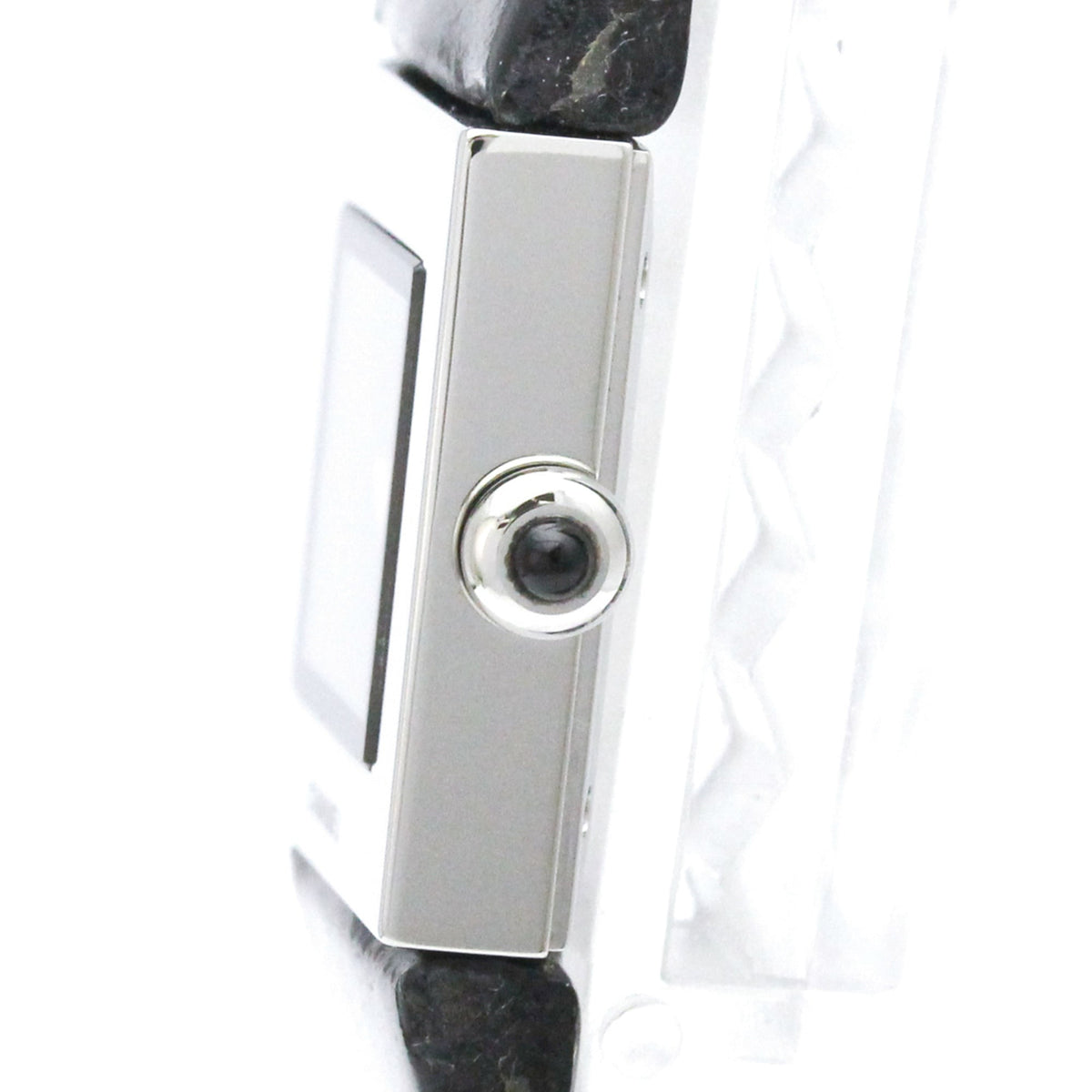 PRE-OWNED Chanel Matelassé · Steel · Quartz