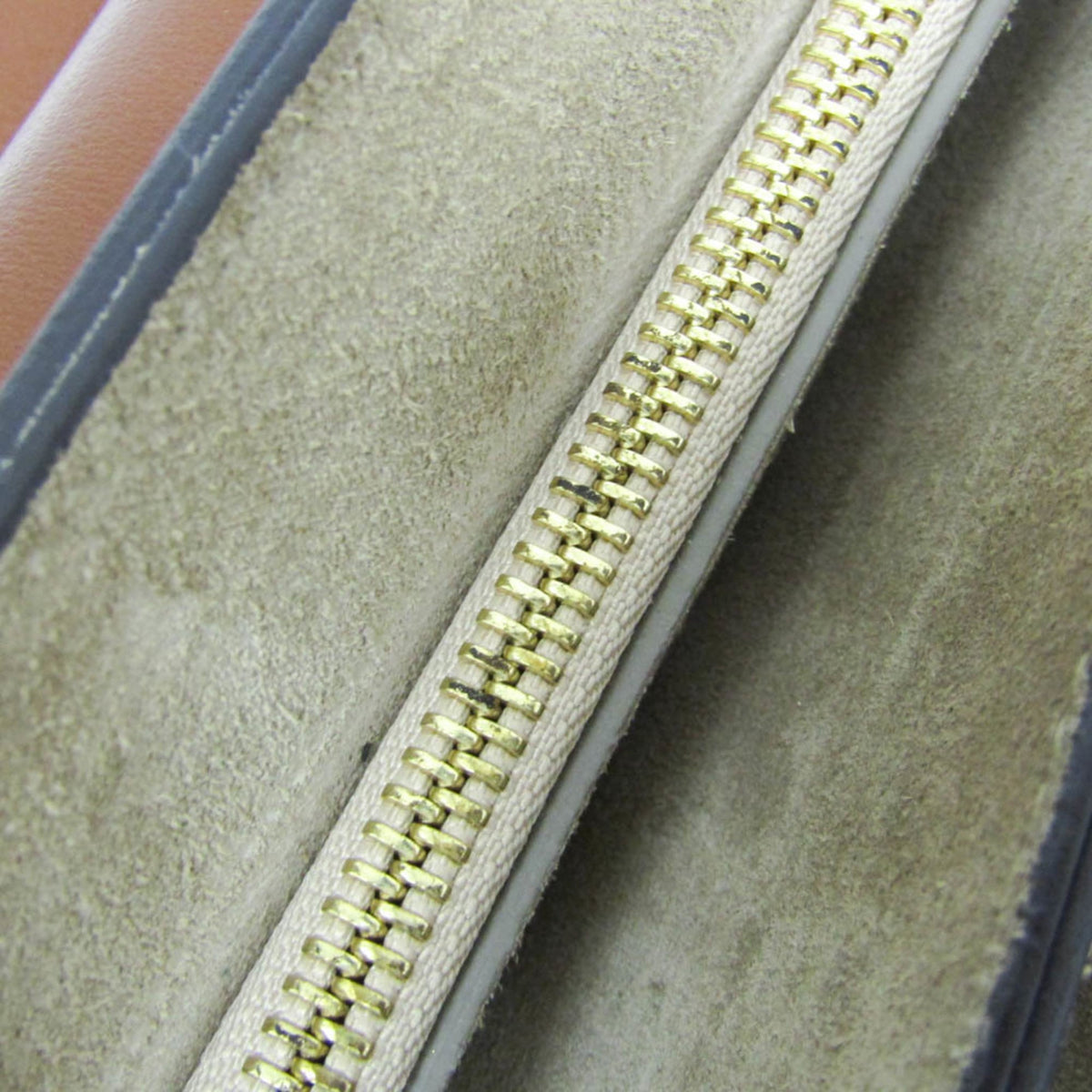 PRE-OWNED Chloé Faye · Suede & Leather
