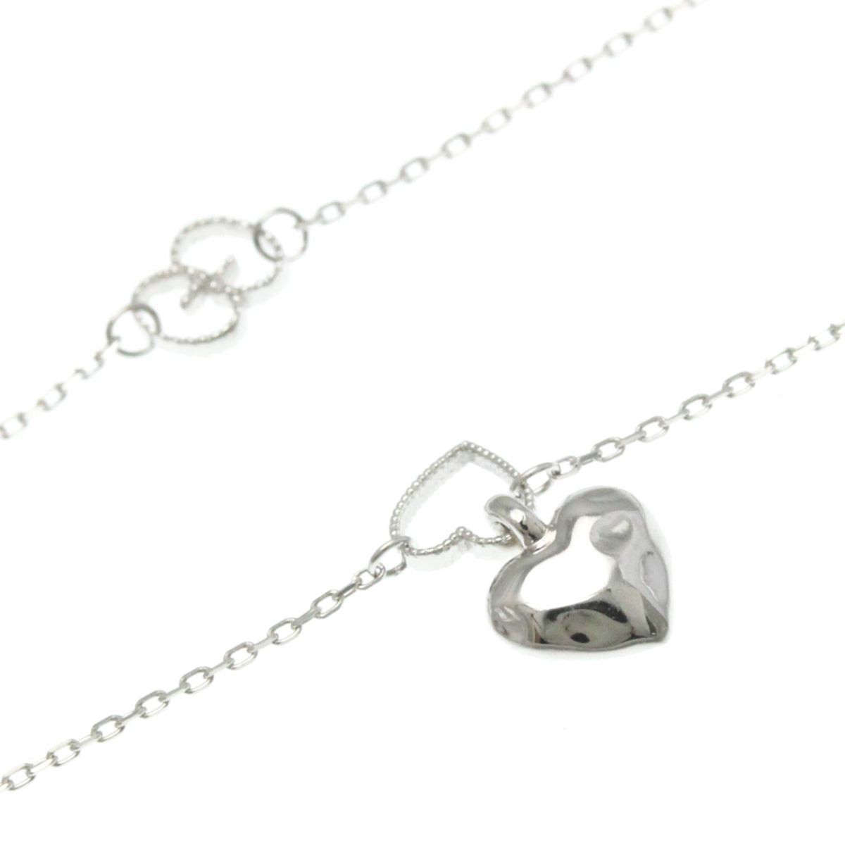 PRE-OWNED Gucci Flora · Diamond · 18K White Gold