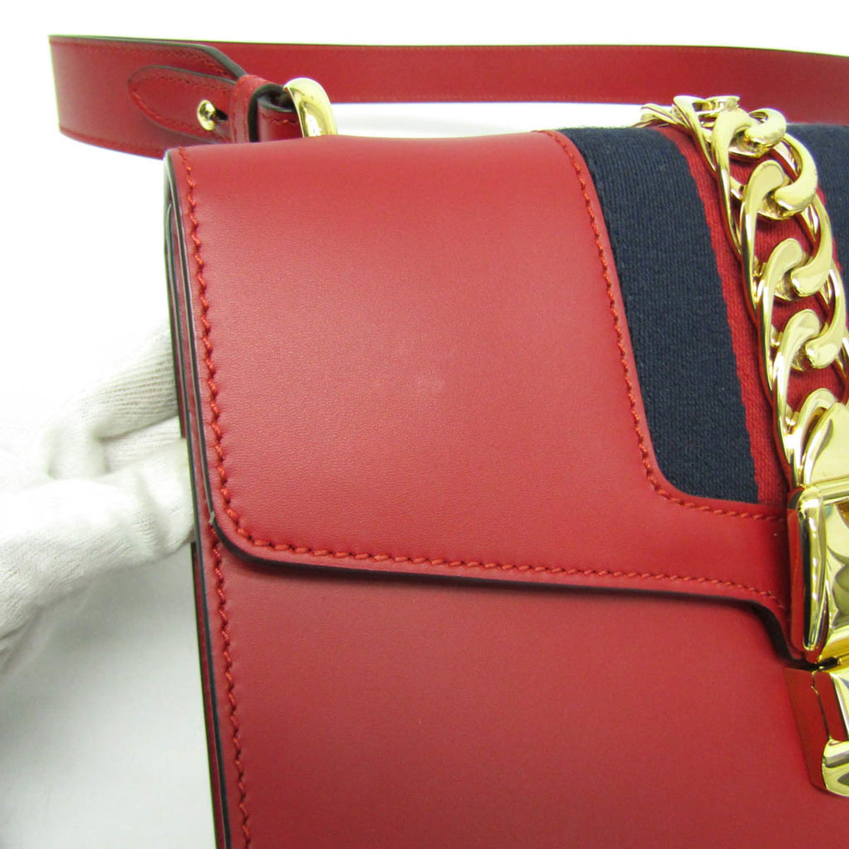PRE-OWNED Gucci Sylvie · Leather Shoulder Bag