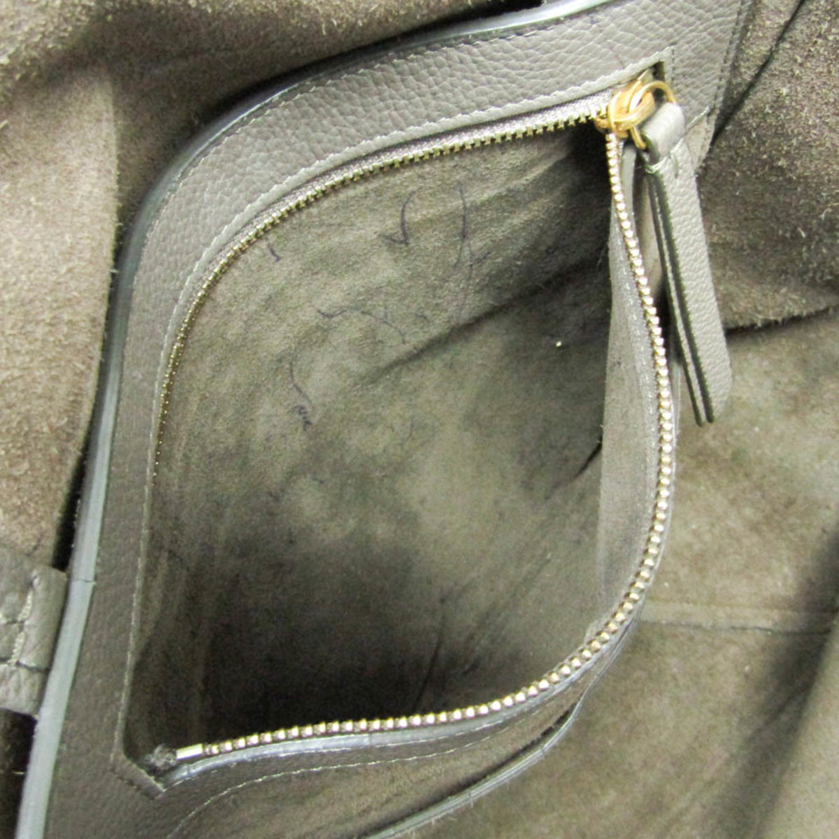 PRE-OWNED Celine Cabas Phantom Small · Leather Tote